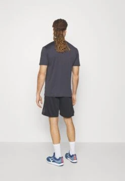 Hummel Active - Korte Broeken - Black 13 Hummel Active - Korte Broeken - Black -Hummel 072624605ef14ccfbecf971e29fe30ed