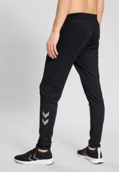 Hummel Hmllgc Agility Lss- Trainingsbroek - Black Black 11 Hummel Hmllgc Agility Lss- Trainingsbroek - Black Black -Hummel 0800418274e547d9a749ec608f4af47a