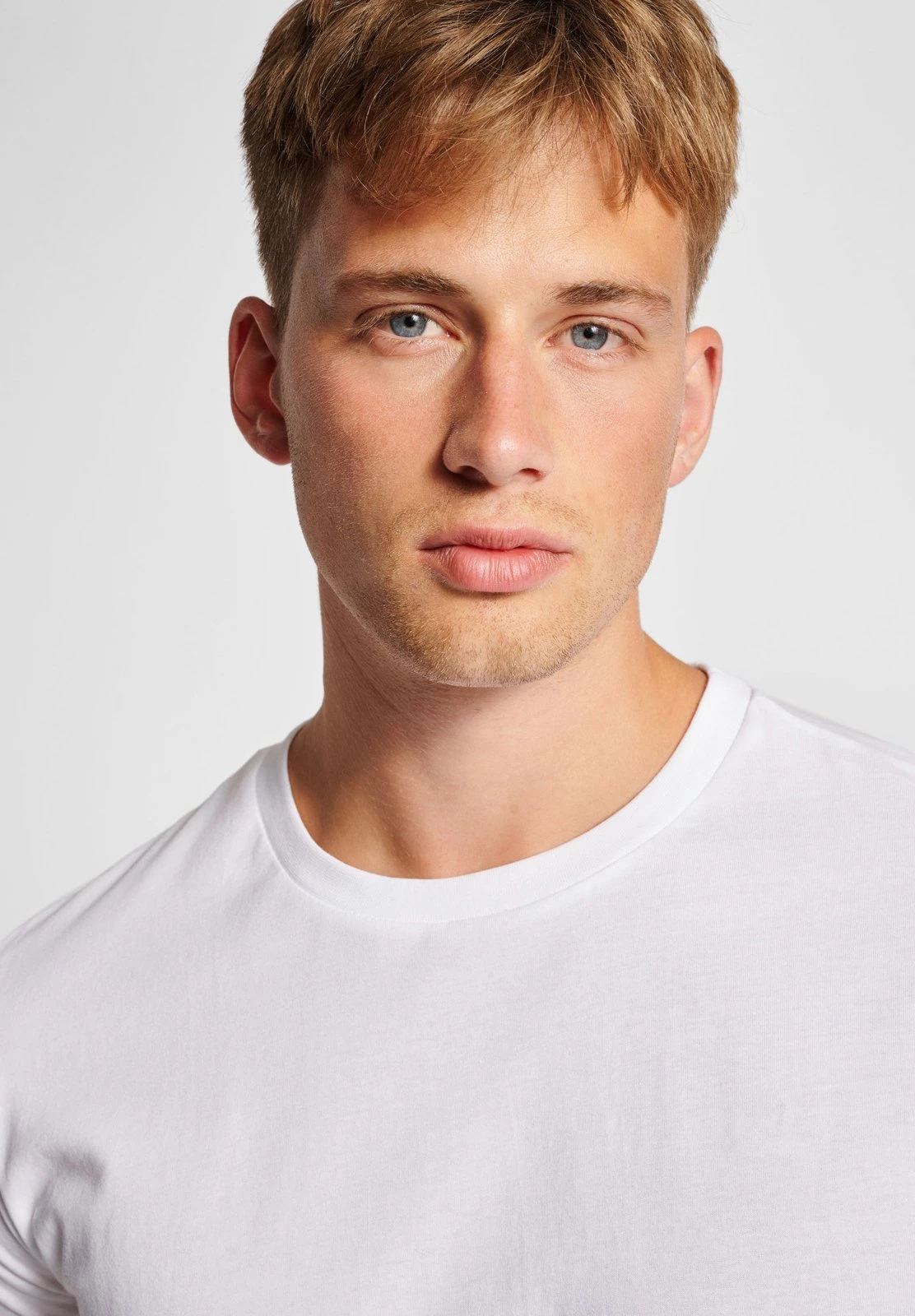 Hummel T-Shirt Basic - White 6 Hummel T-Shirt Basic - White - Afbeelding 4