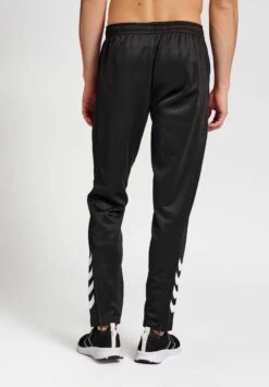 Hummel Core - Trainingsbroek - Black -Hummel 3019bdd37ec042919bdcc7047f91b2db