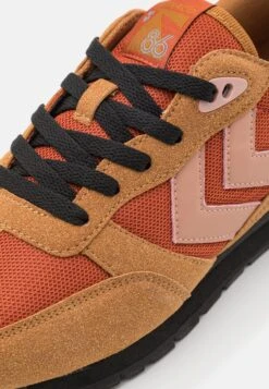 Hummel Monaco 86 Unisex - Sneakers Laag - Brown -Hummel 34b223cf40884826889702a1b955614f