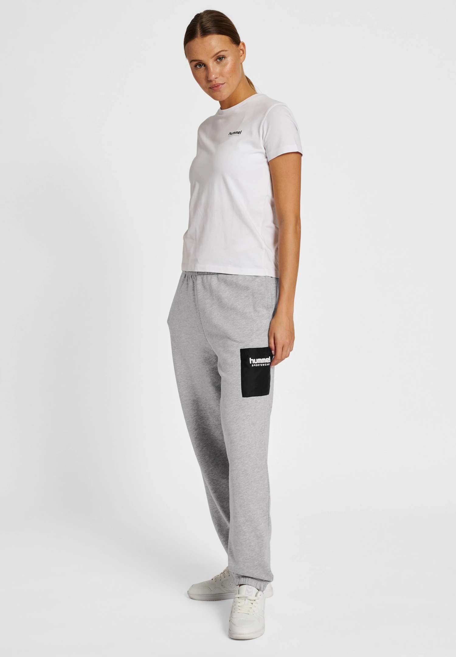 Hummel Dacia Loose - Trainingsbroek - Grey Melange 4 Hummel Dacia Loose - Trainingsbroek - Grey Melange - Afbeelding 2