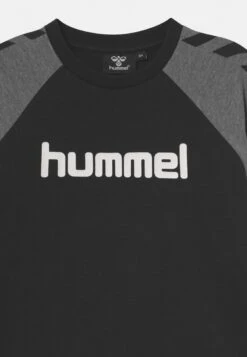 Hummel Longsleeve - Black -Hummel 55613cd7ca944ae393dc16b83a0d0441