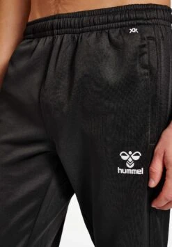 Hummel Core - Trainingsbroek - Black -Hummel 79dee36dfb9c4610bea22da05f3dc6b6