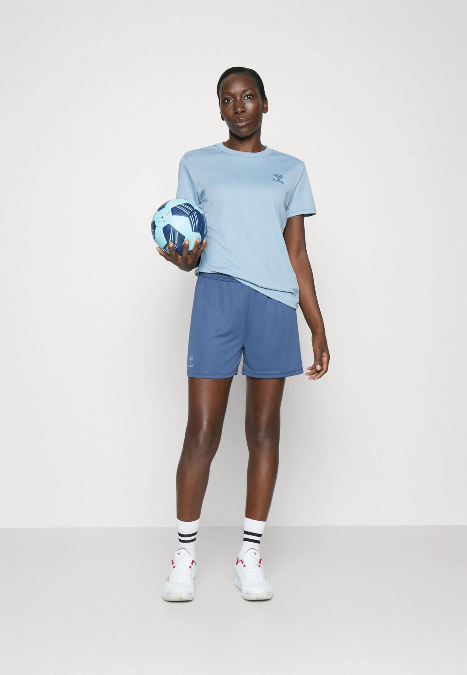 Hummel Hmlactive Pl - Korte Broeken - Vintage Indigo 4 Hummel Hmlactive Pl - Korte Broeken - Vintage Indigo - Afbeelding 2