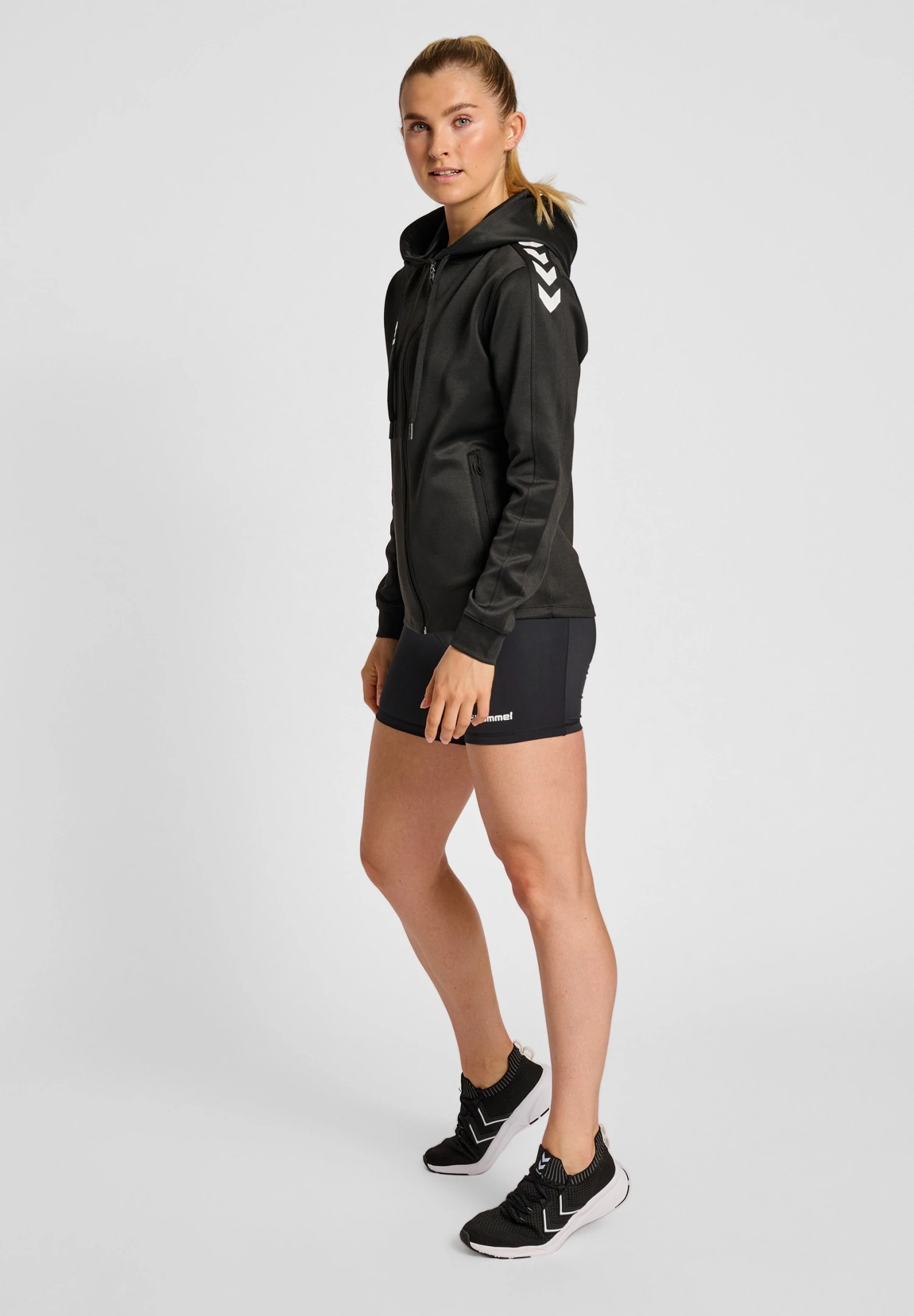 Hummel Core- Sweater Met Rits - Black 4 Hummel Core- Sweater Met Rits - Black - Afbeelding 2