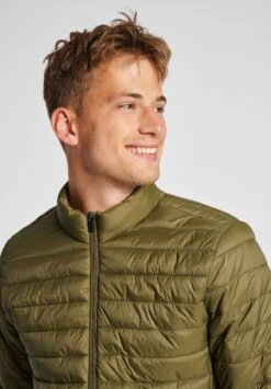 Hummel Jas - Dark Olive -Hummel 9e3b884f6a674bee80765a3f51b54141