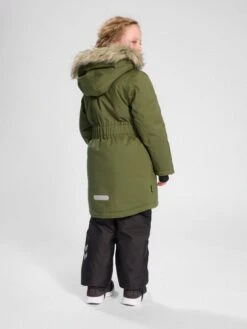 Hummel Hmlalma Tex Coat Unisex - Ski Jas - Olive Night -Hummel 9f20c4370c1c4d5c87cd9ddcc18ae8d3