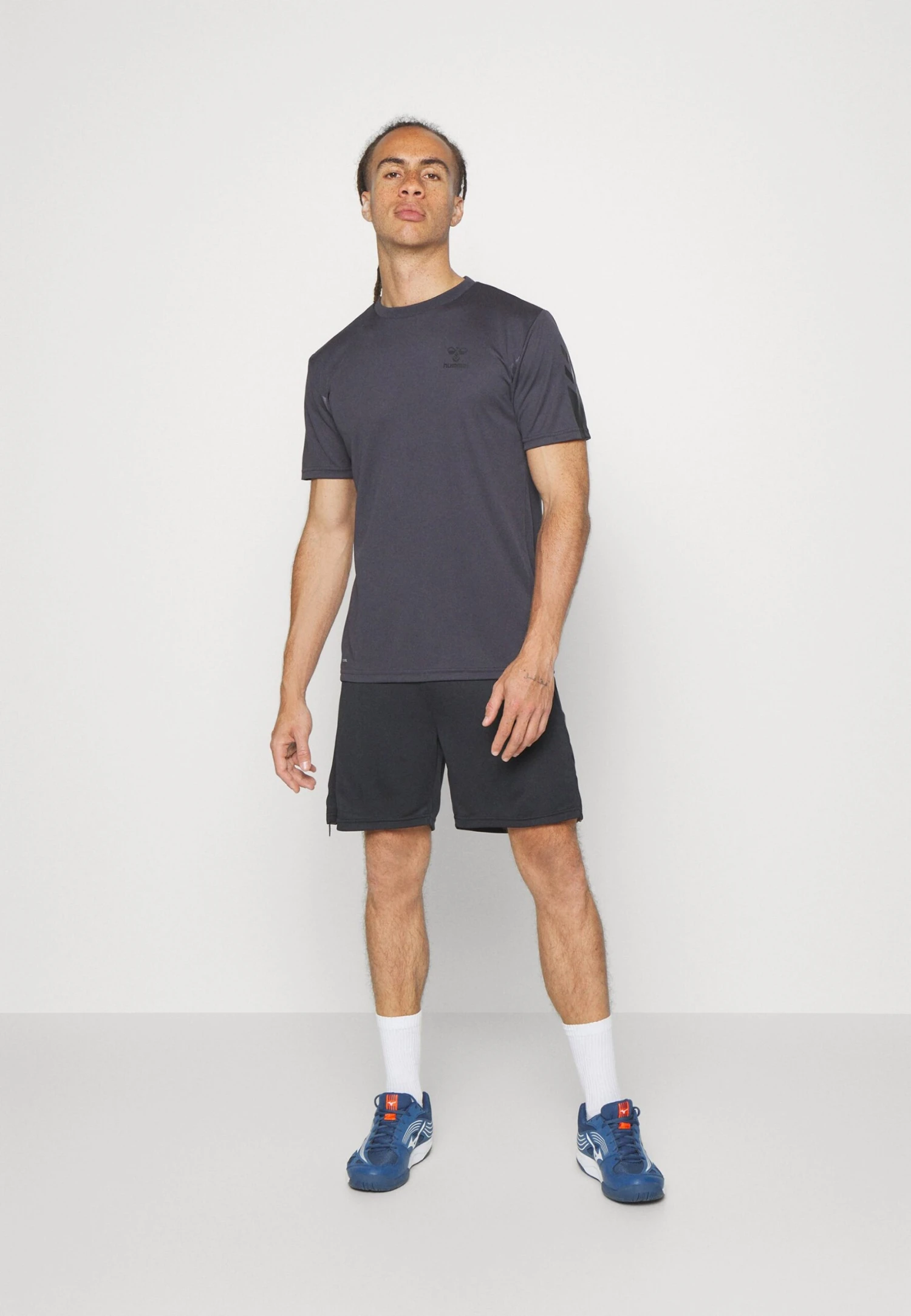 Hummel Active - Korte Broeken - Black 4 Hummel Active - Korte Broeken - Black - Afbeelding 2