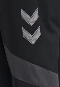 Hummel Outdoorjas - Black -Hummel b304bbf5054143b4a89101a149c48a0e