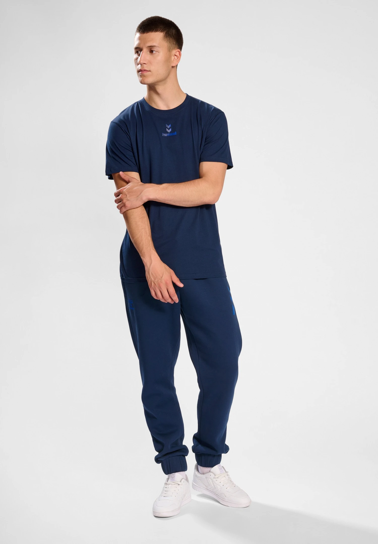 Hummel Active Chevrons Co- T-Shirt Basic - Dress Blues 4 Hummel Active Chevrons Co- T-Shirt Basic - Dress Blues - Afbeelding 2