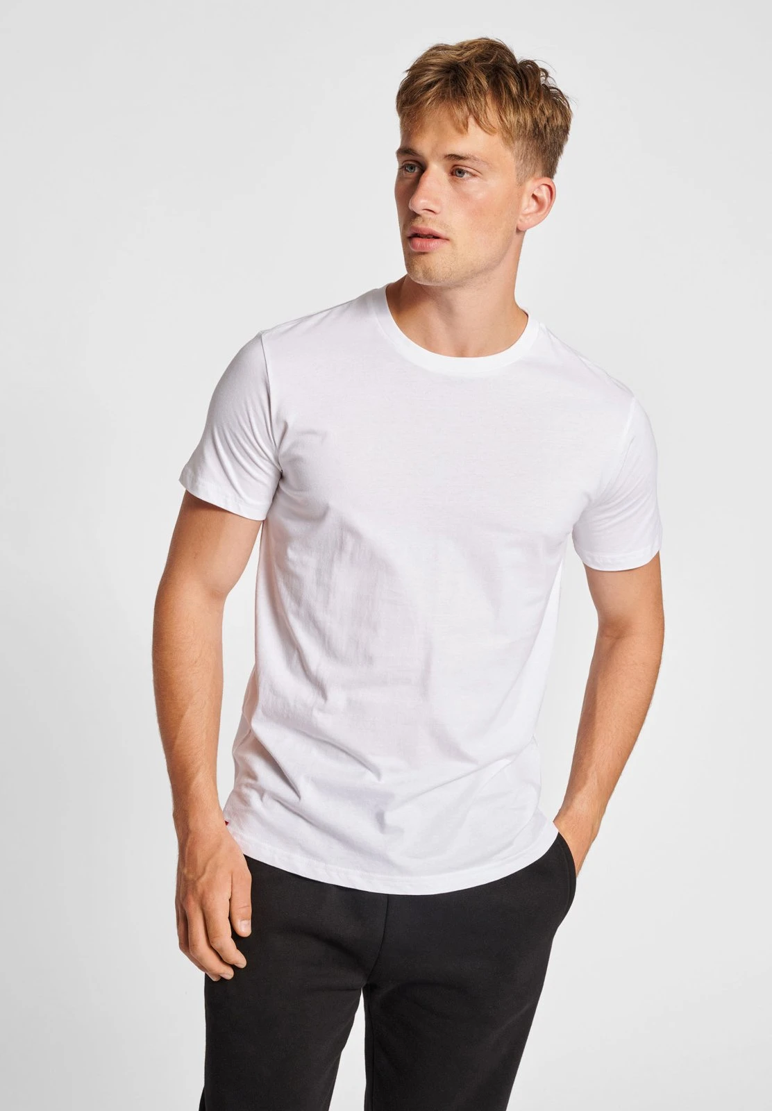 Hummel T-Shirt Basic - White 3 Hummel T-Shirt Basic - White