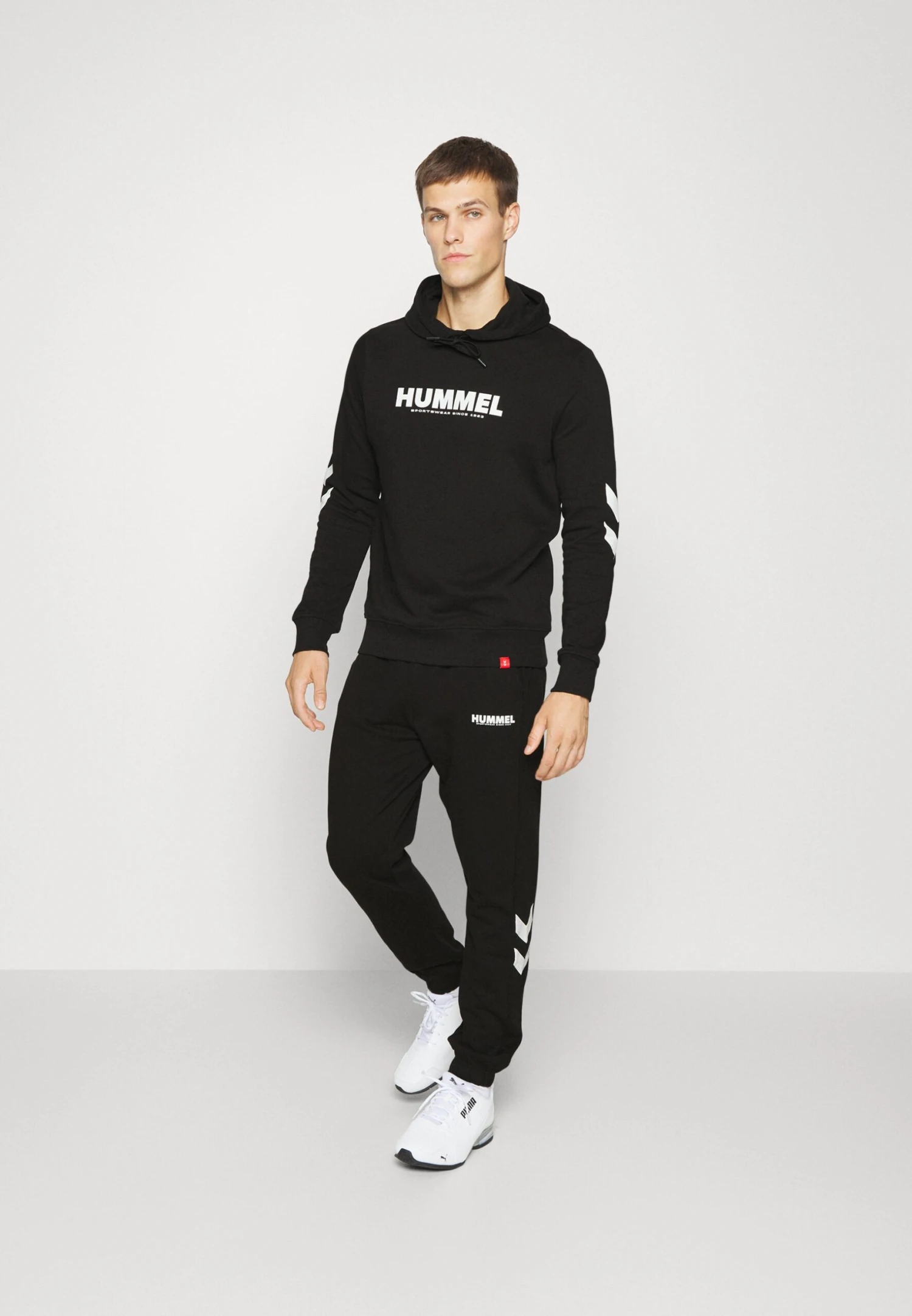 Hummel Hmllegacy- Trainingspak - Black 4 Hummel Hmllegacy- Trainingspak - Black - Afbeelding 2