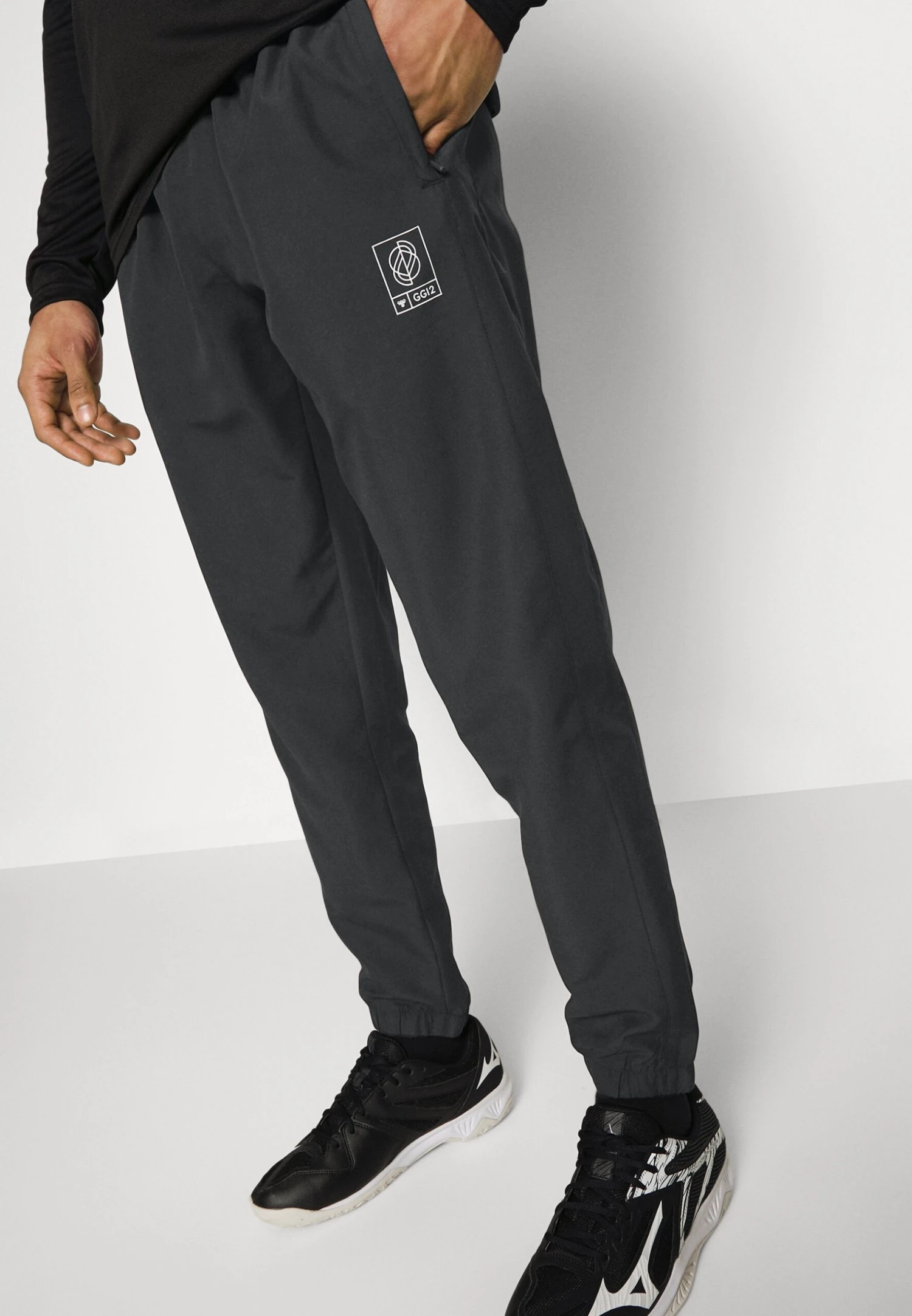 Hummel Track Pants - Trainingsbroek - Black 6 Hummel Track Pants - Trainingsbroek - Black - Afbeelding 4