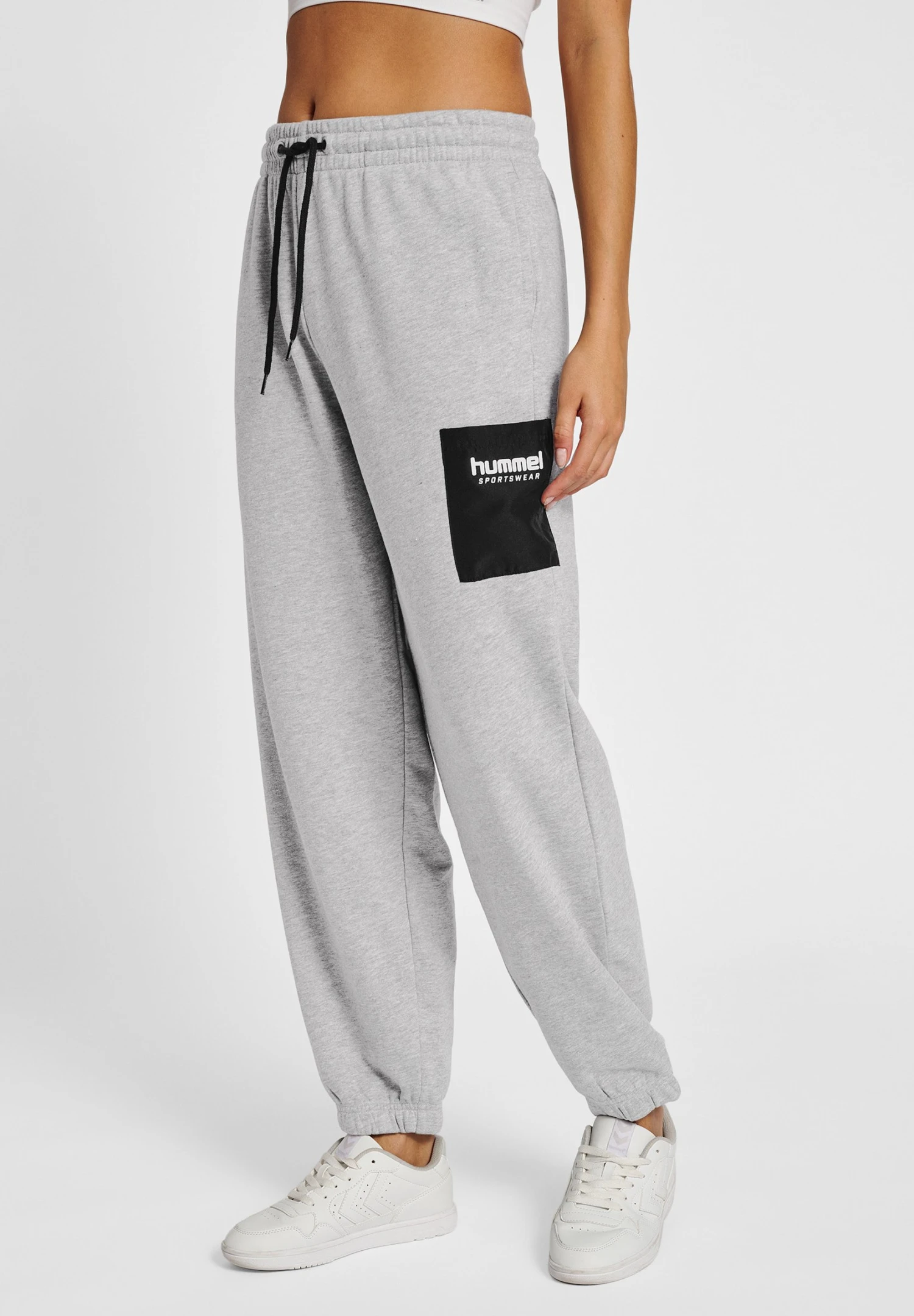 Hummel Dacia Loose - Trainingsbroek - Grey Melange 3 Hummel Dacia Loose - Trainingsbroek - Grey Melange